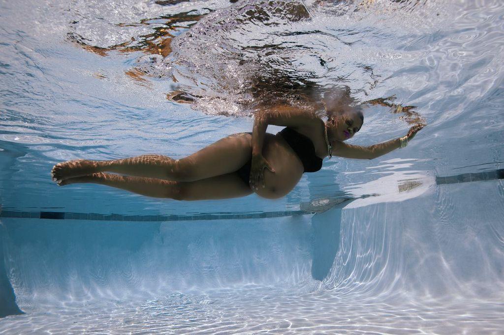 Beyonce Underwater Beyonce Underwater Photo Shoot Beyonce Pregnant Beyonce Twins 7 Skinnee Girl Confidence